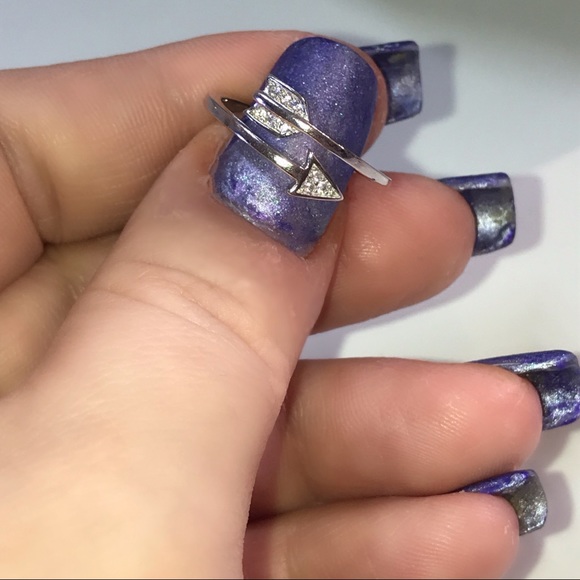 NEW!💙💎ARROW RING! PAVE CRYSTALS!💎💙BEAUTIFUL! - Picture 3 of 16